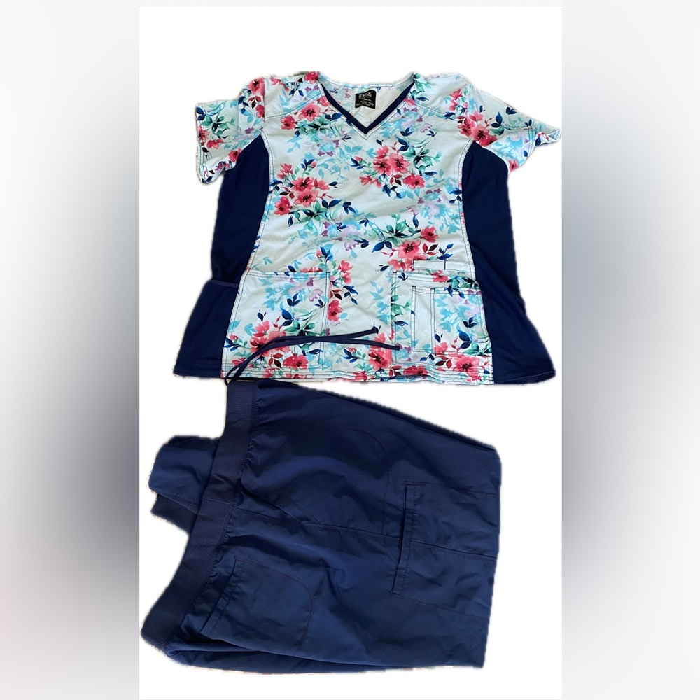 Scrub set